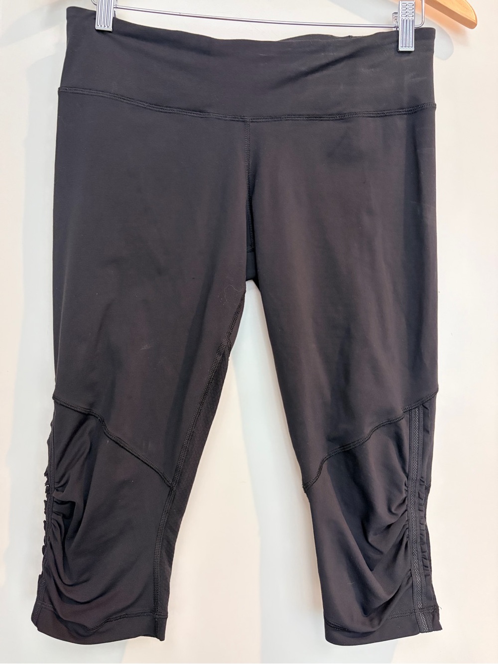 Lululemon Black Capri Leggings Size 10